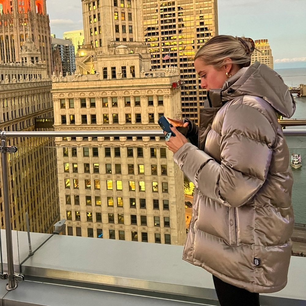 Aritzia The Super Puff Jacket